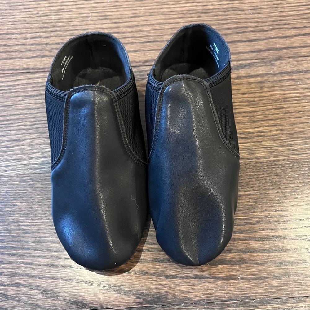 Kids Barely Worn Black Slip-On Jazz Dance Shoes